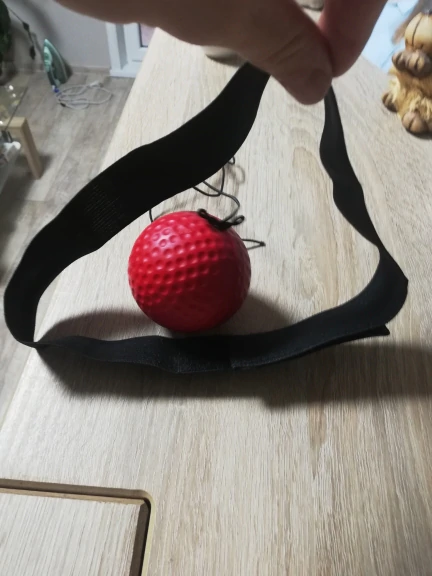 Fight ball, reflex ball, balle de boxe, matériel de sport de combat