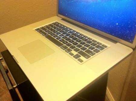 Je vends mon MacBook Pro 17 2.3 240