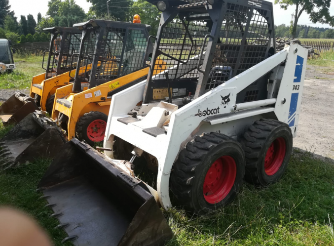Mini chargeuse bobcat ,manitou telescopique