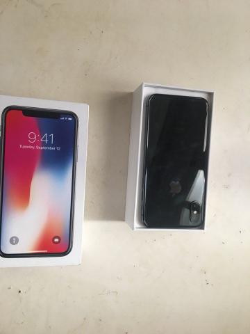 IPhone x 256 GB gris sidéral