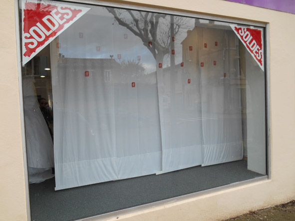 VENDS DROIT AU BAIL LOCAL 120M²