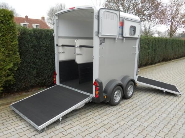 Van iFor Williams HB506-2000 kg 