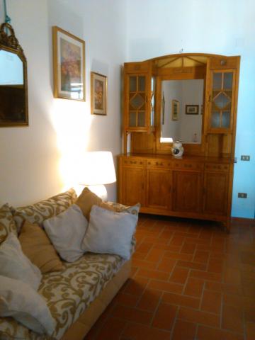 Italie / Maison de village 500m alt.