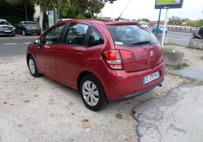 C3 2009  5portes  En très très bon état ct ok