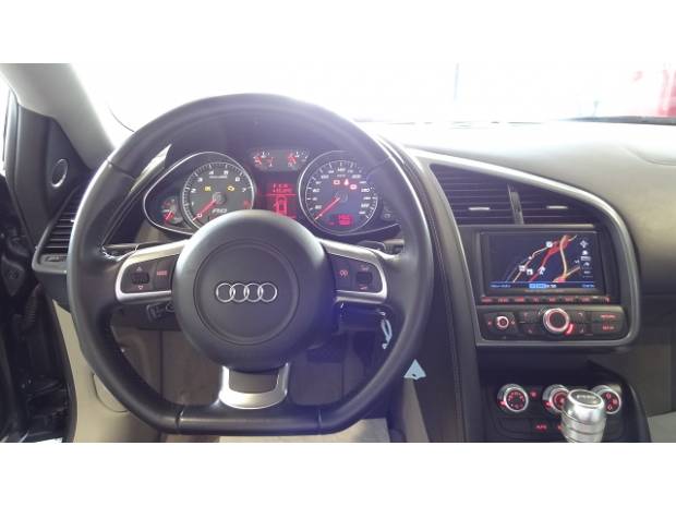 AUDI R8 4.2 V8 420 Quattro R tronic
