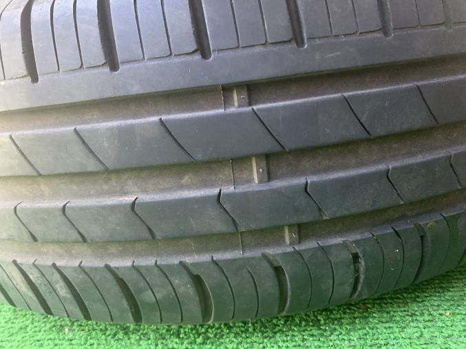 4 pneus Hankook 215/65 r16 avec 4 jantes Carmani 6.5x16