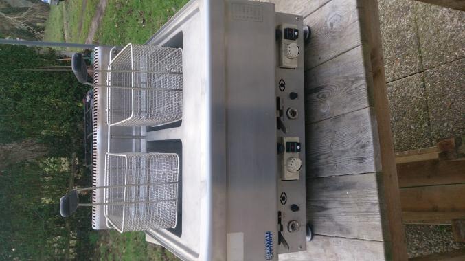 Friteuse 2 x 10 litres a gaz