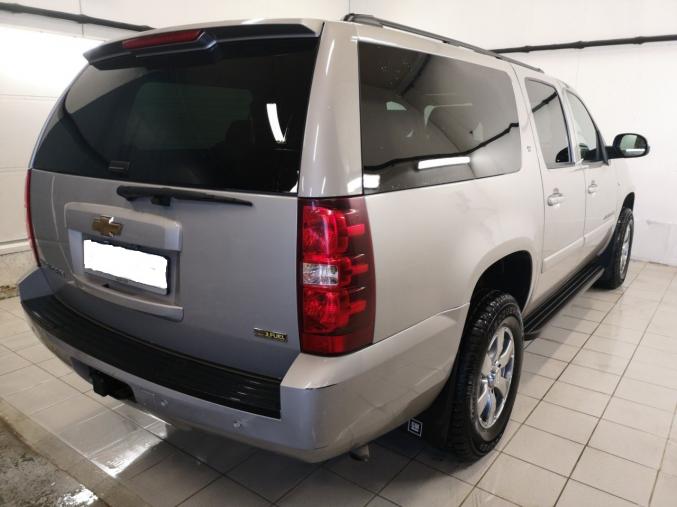 Chevrolet Suburban 5.3L 324CV / 9 places / Park sensor / Top équipé