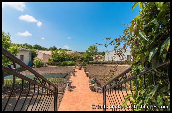 Maison 4 chambres, garage 75 m2 grand jardin