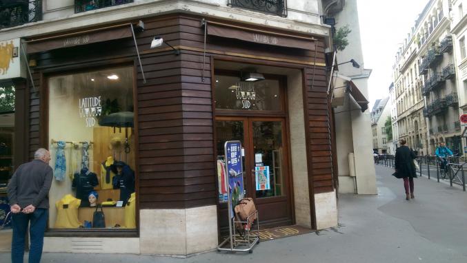 Très Belle boutique d’angle à Saint Germain