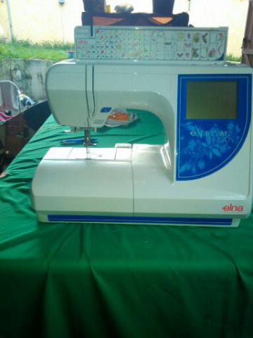 Brodeuse elna  820