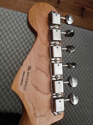 Fender Stratocaster Classic Série 50 - Rouge Fiesta