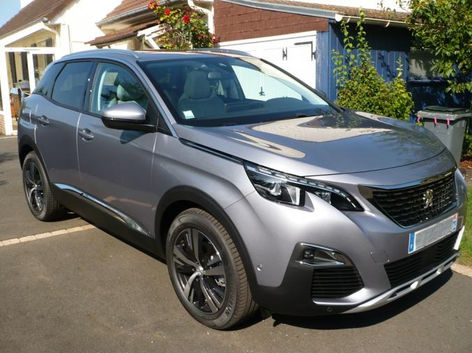 Peugeot 3008 essence 130cv -Allure-boite auto