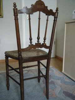 Lot de 2 chaises très anciennes