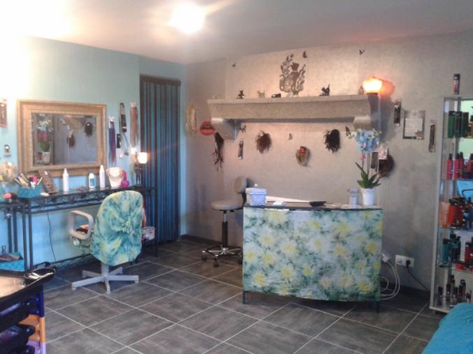 Coiffure, Ongle en gel , Extension de cheveux