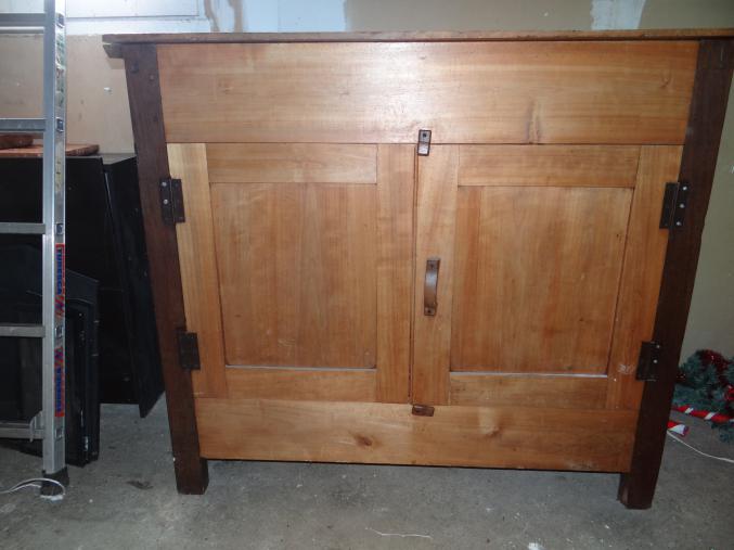 Meuble buffet, maie,farinier