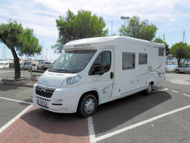 CAMPING-CAR FLEURETTE MIGRATEUR 72LBM