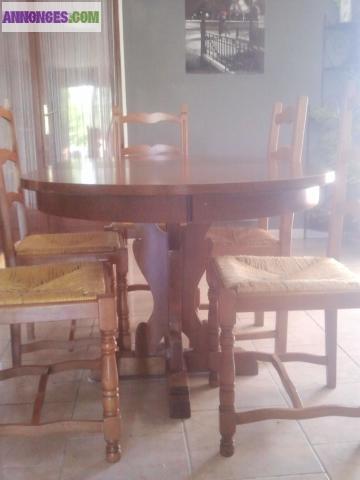 TABLE AVEC 6 CHAISES