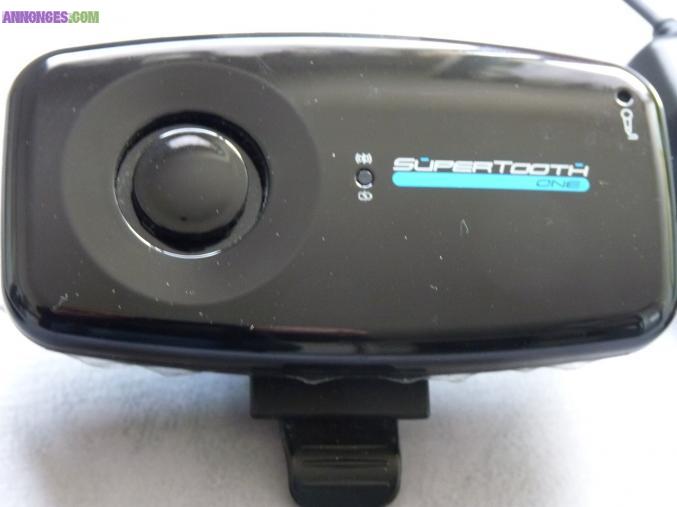 Supertooth one ( système bluetooth voiture )