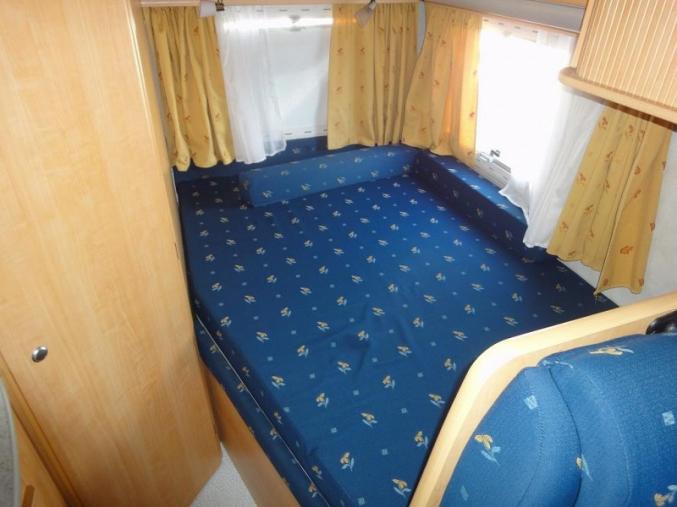 Don Camping car profilé Challenger 102 de mars 2002.