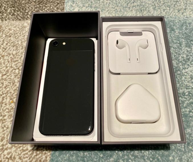 IPhone 8 - 256 Go-gris sidéral