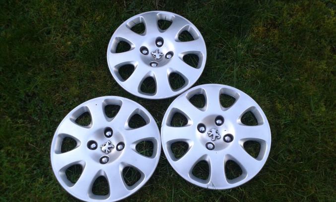 Vds enjoliveurs peugeot 15"
