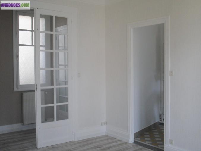 Beau T2 refait à neuf