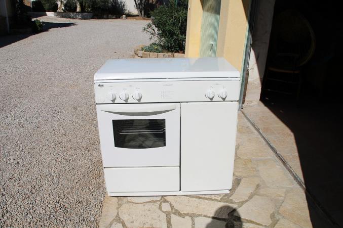 GAZINIERE 4 FEUX + FOUR