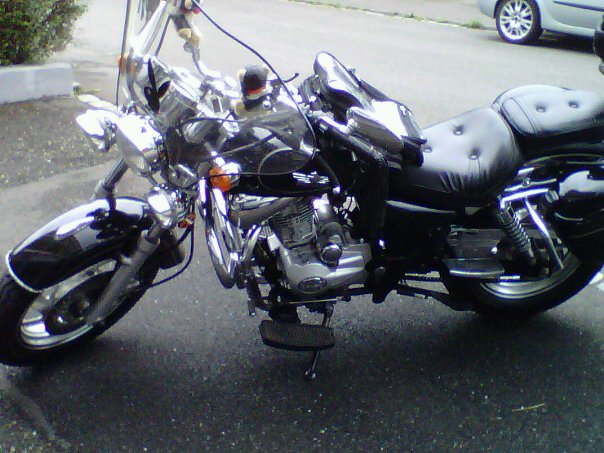 Custom Pioneer Vicomte 125 cm3 noire