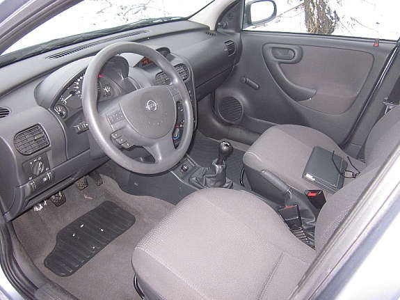 Opel Corsa  2004 non fumeur