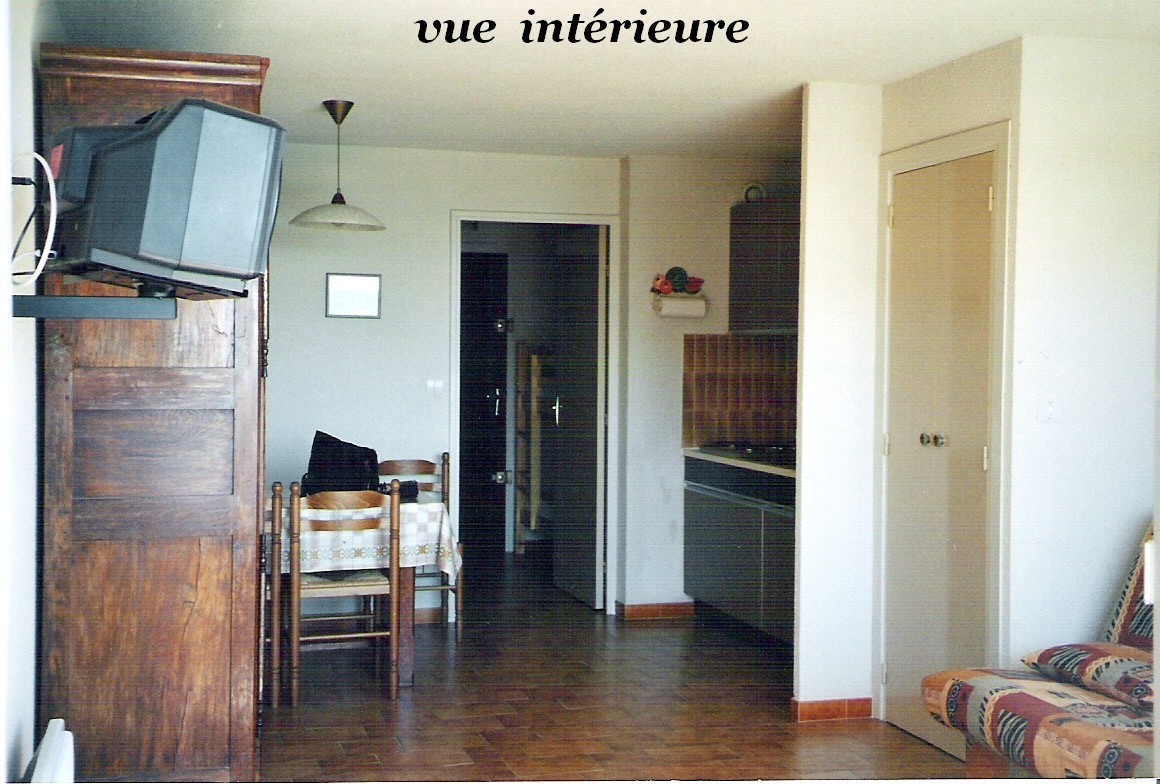 STUDIO CABINE meublé