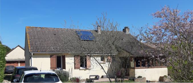 MAISON dans un village calme