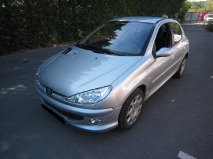 206 Peugeot Presence ( TRES BON ETAT)‏