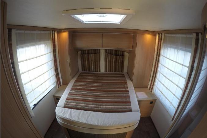 Camping car BURSTNER ixeo time it734