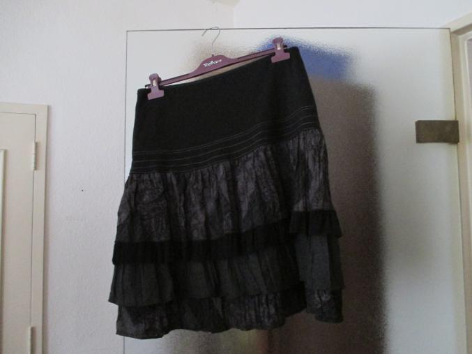 Jupe courte volants Armand Thiery