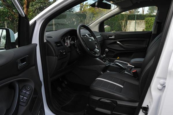 Ford Kuga titanium 140cv