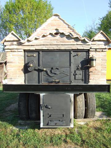 FOUR A PAIN AU BOIS TYPE "GUEULARD" MOBILE TRACTÉ