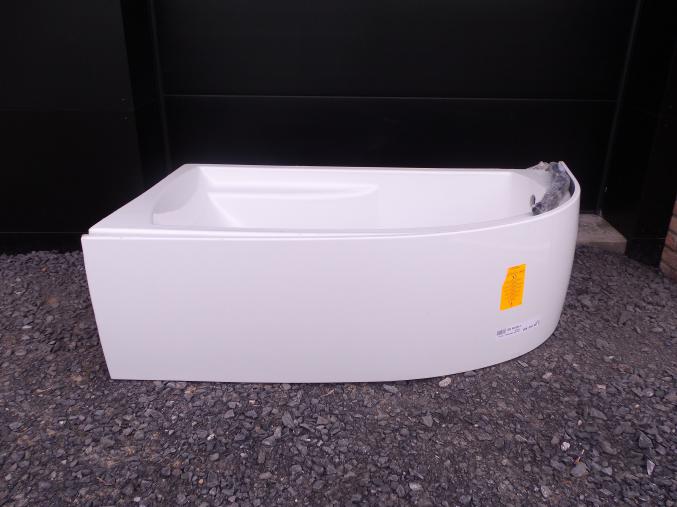 Baignoire d'angle neuve
