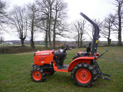 TRACTEUR KUBOTA B 2420
