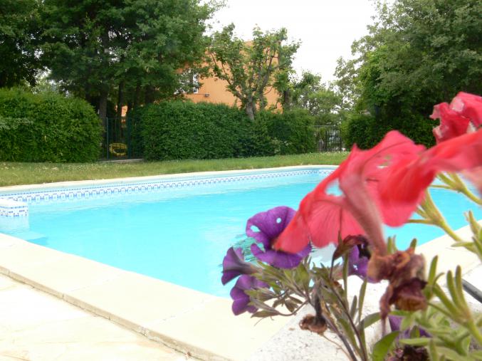 Maison seule avec piscine privée en Luberon Provence