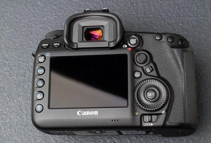 CANON EOS 5D MARK IV