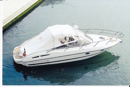 28 PIEDS BI-MOTEUR DIESEL COMMANDES ELECTRONIQUES