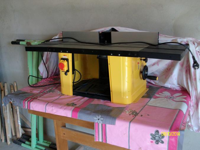 Défonceuse de table