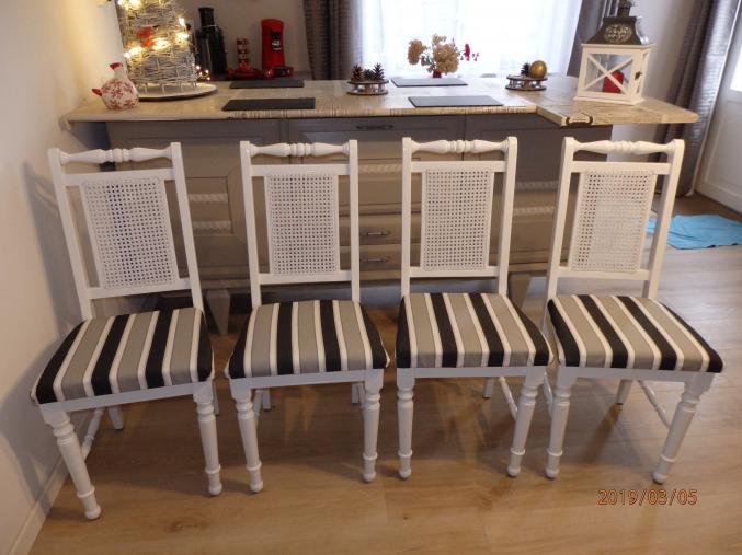 Lot de 4 Chaises entièrement rénovées