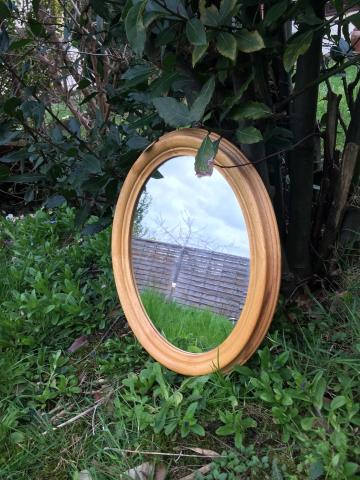 Petit miroir oval