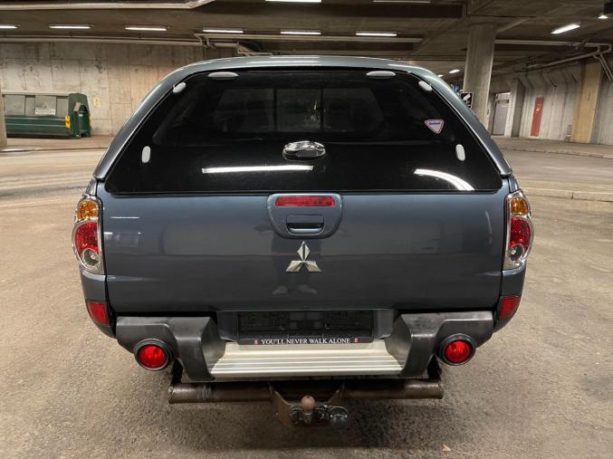 Mitsubishi L200 Double Cab X Edition-2.5-AUTOMATIQUE "TOUT EQUIPEMENT" -5 SIÈGES 
