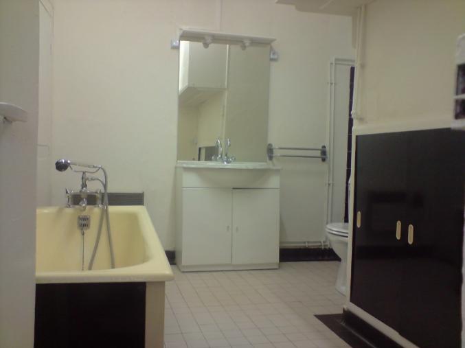 APPARTEMENT F3 de 64 m2 avec Cave -Centre ville TONNERRE-