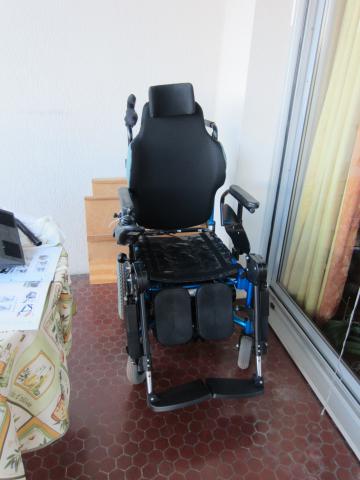 Fauteuil roulant electrique