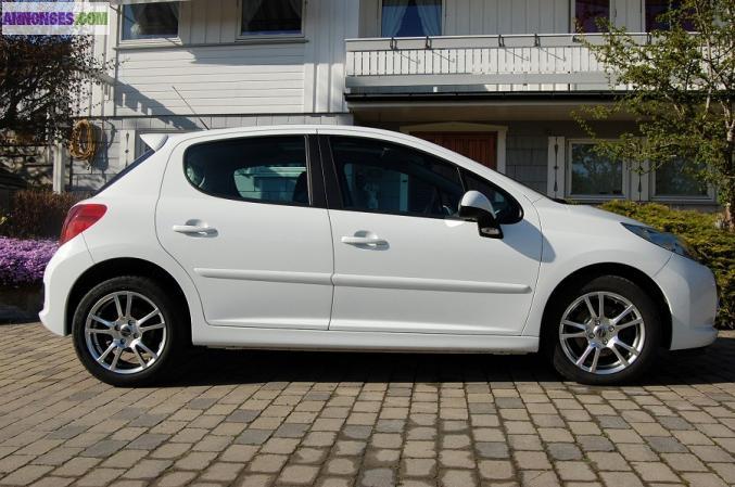 Peugeot 207 1.6 HDI toit Panorama Premium