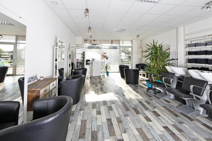 Vends Salon de Coiffure